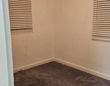 4213 Hildreth Street Se - Photo Thumbnail 8