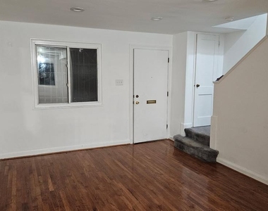 4213 Hildreth Street Se - Photo Thumbnail 4
