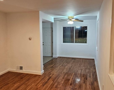 4213 Hildreth Street Se - Photo Thumbnail 1