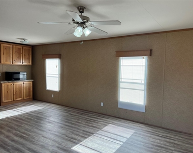 1412 Austin Street - Photo Thumbnail 2