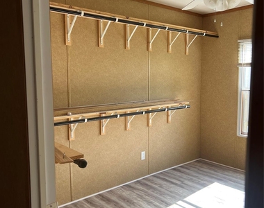 1412 Austin Street - Photo Thumbnail 6