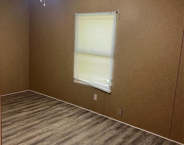 1412 Austin Street - Photo Thumbnail 8