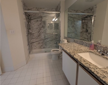 6481 Aragon Way - Photo Thumbnail 19