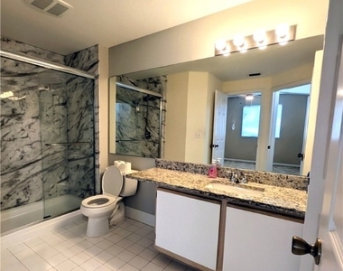 6481 Aragon Way - Photo Thumbnail 18