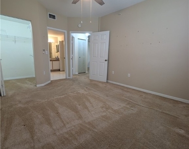 6481 Aragon Way - Photo Thumbnail 21
