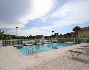 6481 Aragon Way - Photo Thumbnail 29