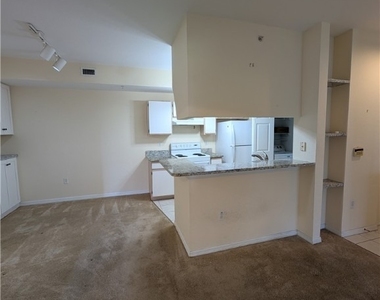 6481 Aragon Way - Photo Thumbnail 6