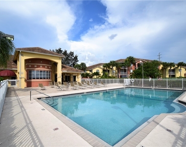6481 Aragon Way - Photo Thumbnail 32