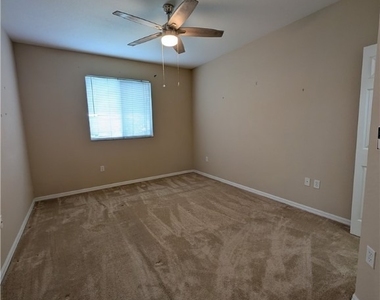 6481 Aragon Way - Photo Thumbnail 16