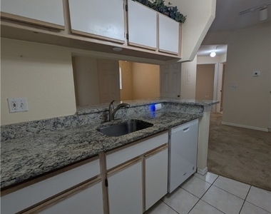 6481 Aragon Way - Photo Thumbnail 12