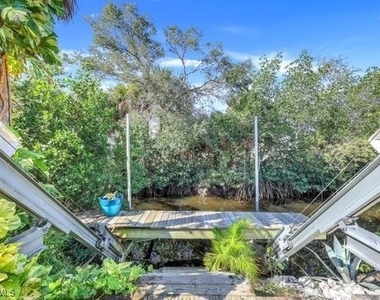 27196 Belle Rio Drive - Photo Thumbnail 21