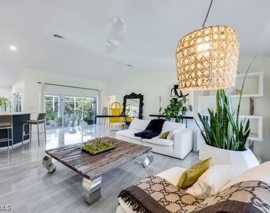 27196 Belle Rio Drive - Photo Thumbnail 5