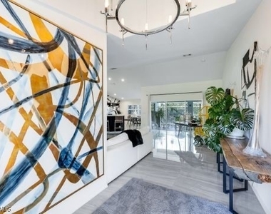 27196 Belle Rio Drive - Photo Thumbnail 3