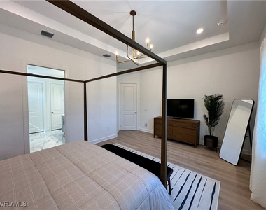 9260 Cormorant Drive - Photo Thumbnail 18