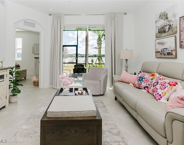 5555 Double Eagle Circle - Photo Thumbnail 8