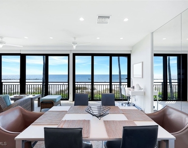 2211 Gulf Shore Boulevard N - Photo Thumbnail 9