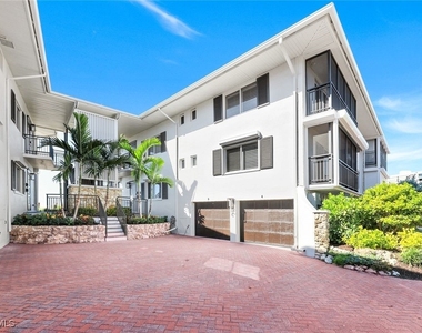 2211 Gulf Shore Boulevard N - Photo Thumbnail 1