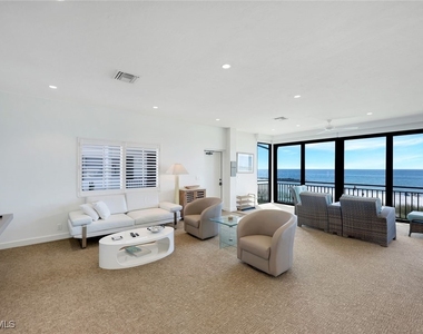 2211 Gulf Shore Boulevard N - Photo Thumbnail 2