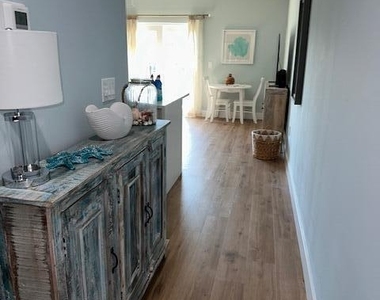 833 Paddleboard Court - Photo Thumbnail 3