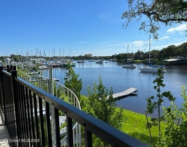 833 Paddleboard Court - Photo Thumbnail 12
