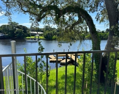 833 Paddleboard Court - Photo Thumbnail 2