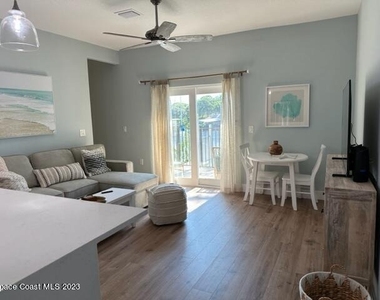 833 Paddleboard Court - Photo Thumbnail 8