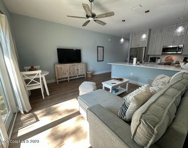 833 Paddleboard Court - Photo Thumbnail 10