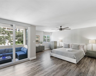 97 Sunset Drive - Photo Thumbnail 24