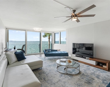 97 Sunset Drive - Photo Thumbnail 11
