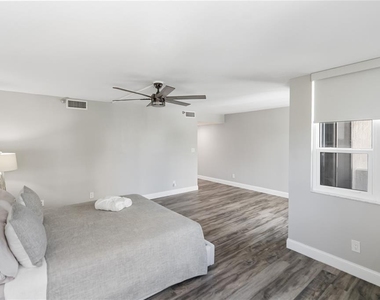97 Sunset Drive - Photo Thumbnail 23