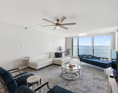 97 Sunset Drive - Photo Thumbnail 10