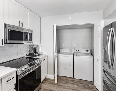 97 Sunset Drive - Photo Thumbnail 5