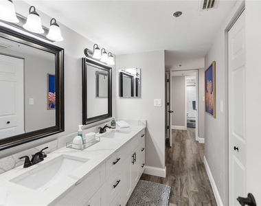 97 Sunset Drive - Photo Thumbnail 19