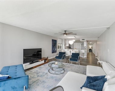97 Sunset Drive - Photo Thumbnail 13