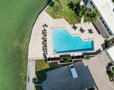 97 Sunset Drive - Photo Thumbnail 29