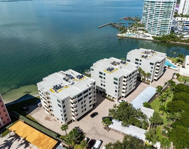 97 Sunset Drive - Photo Thumbnail 54