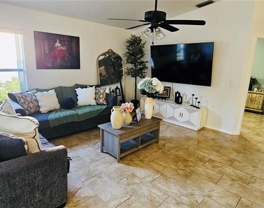 2068 Preymore Street - Photo Thumbnail 2