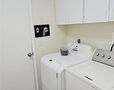 2068 Preymore Street - Photo Thumbnail 7