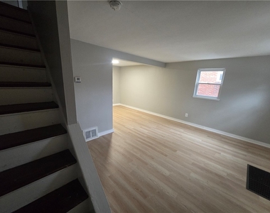 50 Wenzell Pl - Photo Thumbnail 2