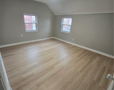 50 Wenzell Pl - Photo Thumbnail 11