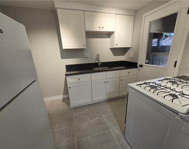 50 Wenzell Pl - Photo Thumbnail 8