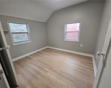 50 Wenzell Pl - Photo Thumbnail 15