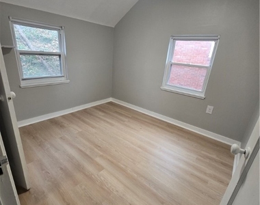 50 Wenzell Pl - Photo Thumbnail 16