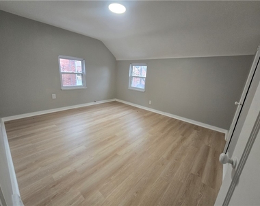 50 Wenzell Pl - Photo Thumbnail 12