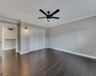 1040 Herndon Street Nw - Photo Thumbnail 13