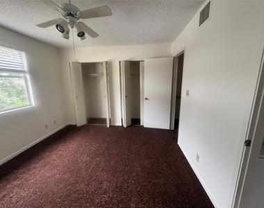 2845 Ne 15th Street - Photo Thumbnail 8