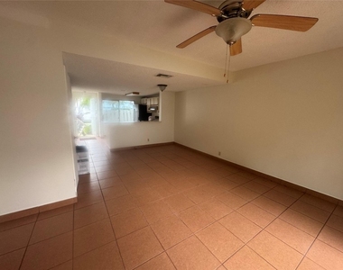 2845 Ne 15th Street - Photo Thumbnail 2