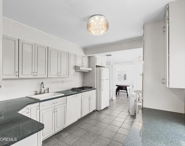 297 Highland Avenue - Photo Thumbnail 24