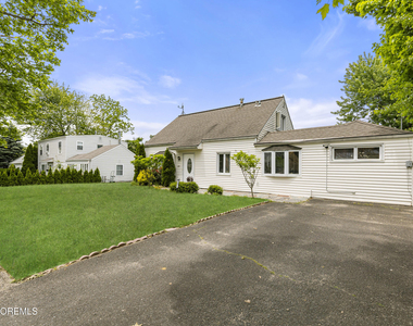 297 Highland Avenue - Photo Thumbnail 31