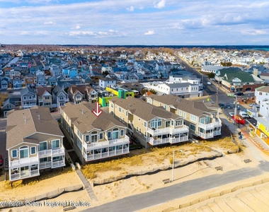 221 Beachfront - Photo Thumbnail 1